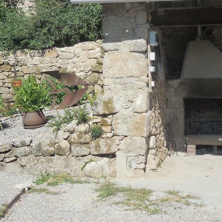 Gite De Carbonies Saint-Félix-de-Lunel Kültér fotó