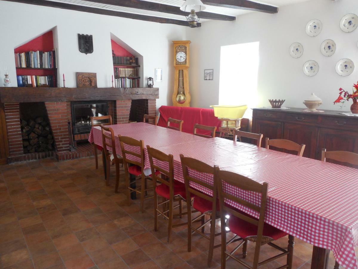 Gite De Carbonies Saint-Félix-de-Lunel Kültér fotó
